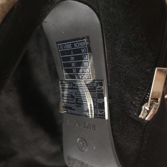 Over the knee ruffled boots - Picture 5 of 6